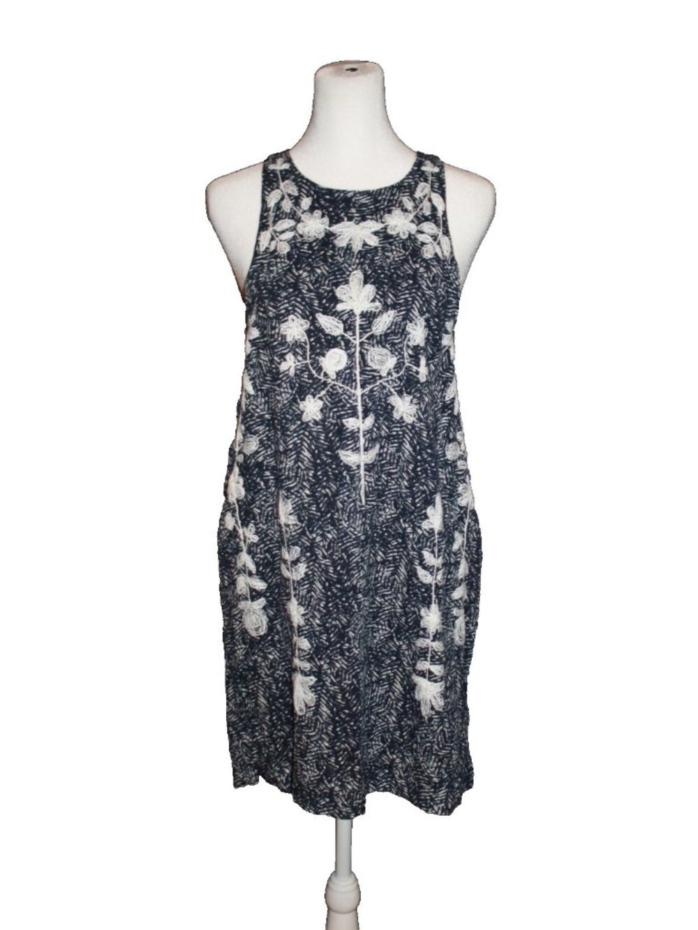 Free People Sleevless Emboridered Above Knee Dress Blue & White Size Small